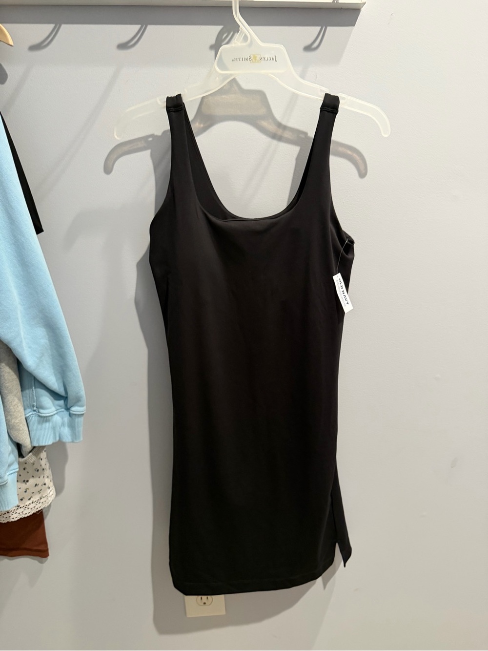 Old Navy Black Scoop Neck Tank Top